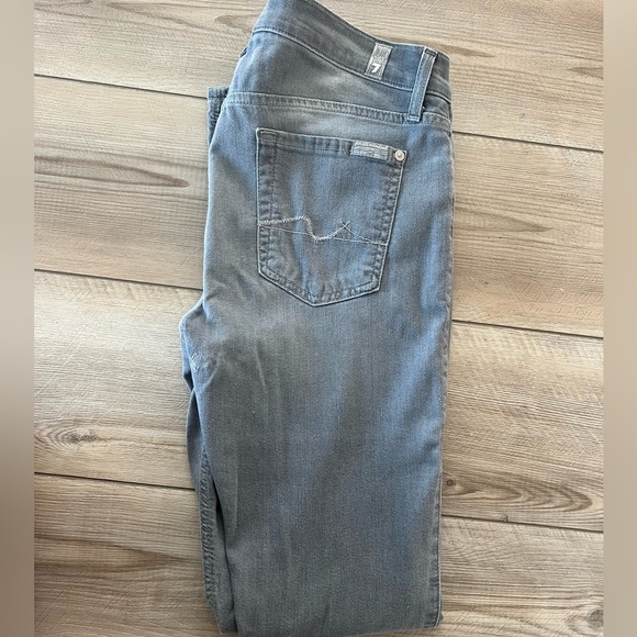 Women’s 7 for all mankind jeans - Picture 2 of 4